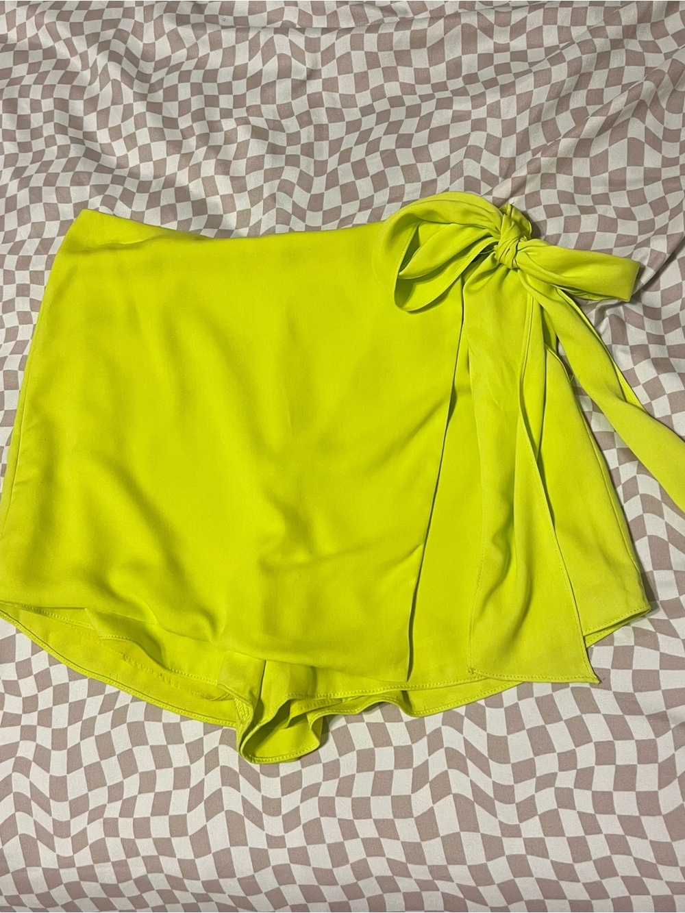 boutique Naked Zebra neon yellow/green skirt